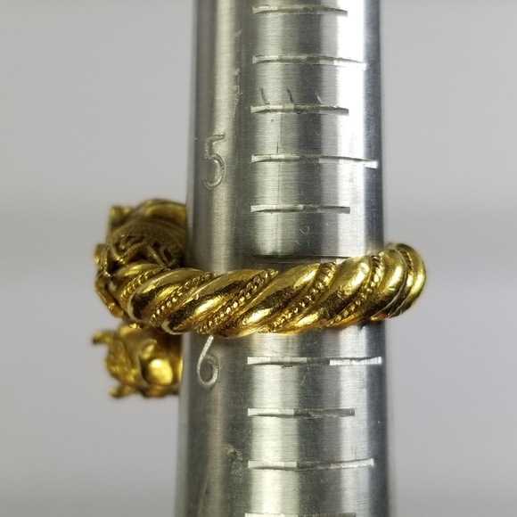 22K Gold Emerald Rams Head Greek Ring Size 5 1/2 - Picture 6 of 7